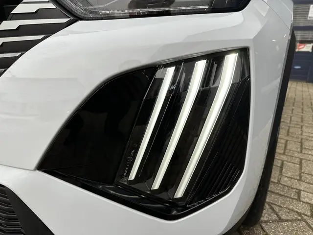 Peugeot 2008 1.2 Turbo 100 PK Allure 2025 Benzine 17