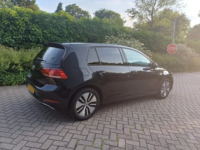 Volkswagen e-Golf Automaat 2018 Elektrisch 4