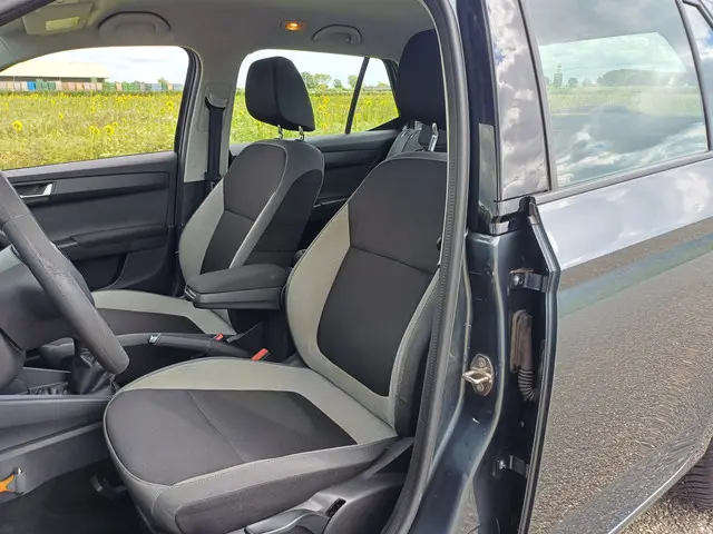 Škoda Fabia 1.2 TSI Ambition 2015 Benzine 2