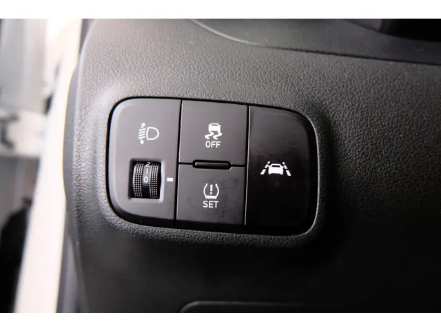 Hyundai i10 1.0 Comfort 5-zits 2022 Benzine 21