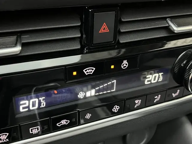 Nissan QASHQAI 1.3 MHEV Xtronic N-Connecta 2025 Benzine 37