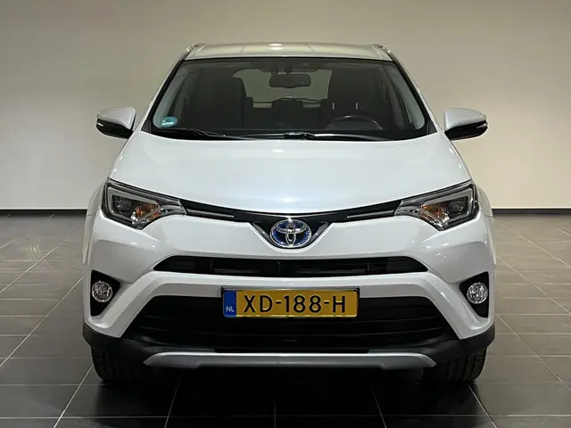 Toyota RAV4 2