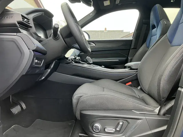 Lynk & Co 01 1.5 2024 Hybride Benzine 5