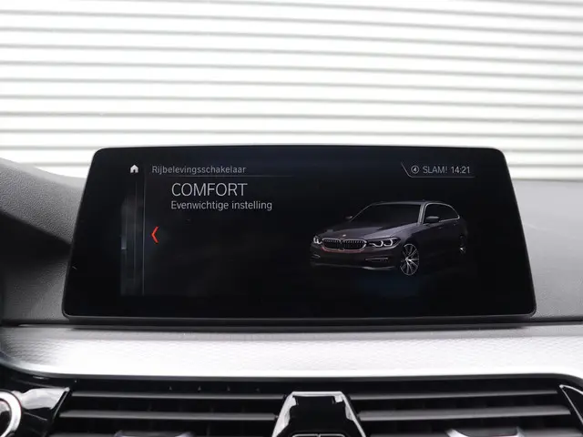 BMW 5 Serie Touring 520i 2019 Benzine 27