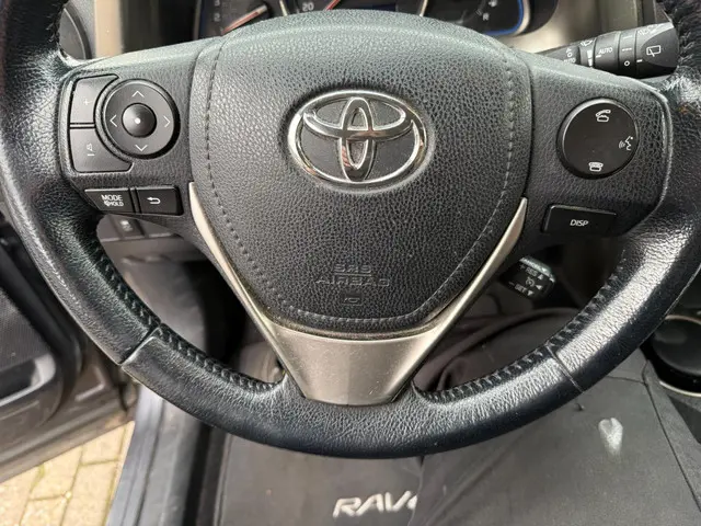 Toyota RAV4 2.0 Executive Business 4WD 2014 Benzine 6