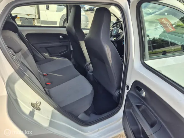 Volkswagen up! 1.0 move up! BlueMotion 2014 Benzine 10
