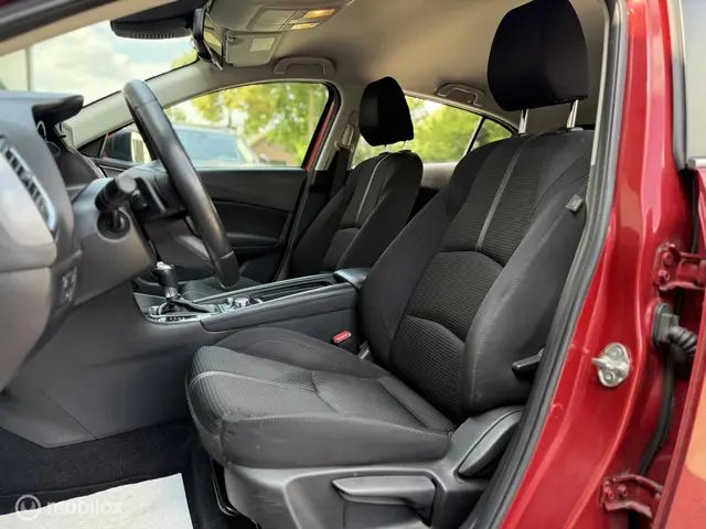 Mazda 3 2.0 SkyActiv-G 120 GT-M 2017 Benzine 4