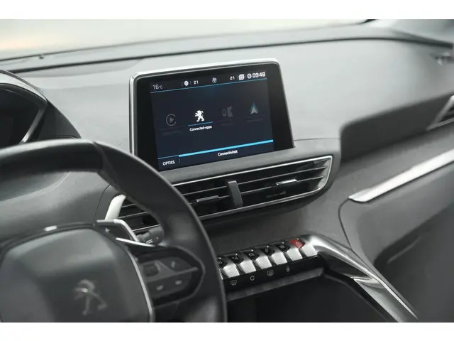 Peugeot 3008 PureTech 130 EAT8 GT Line 2019 Benzine 58