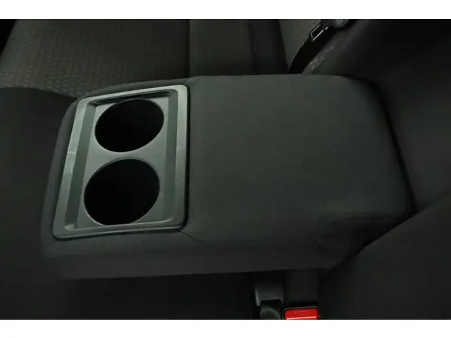 Toyota Auris 1.8 Hybrid Dynamic 2018 Hybride Benzine 40