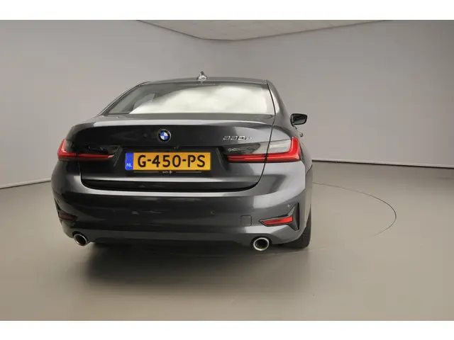 BMW 3 Serie Sedan 330e 2019 Hybride Benzine 6