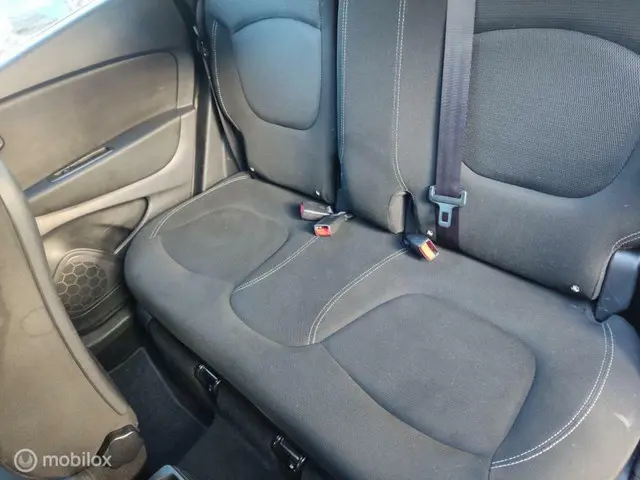 Renault Captur 0.9 TCe Life | Airco | Trekhaak 2017 Benzine 6