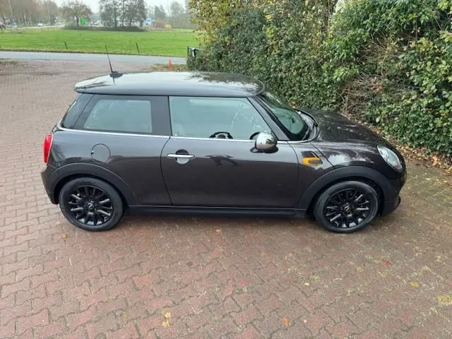 MINI One MINI 1.2 SALT BUSINESS/HLEER/NAV/PDC 2016 Benzine 21
