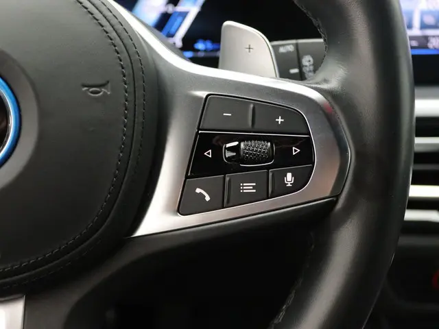 BMW 3 Serie 330e Touring 2022 Hybride Benzine 14