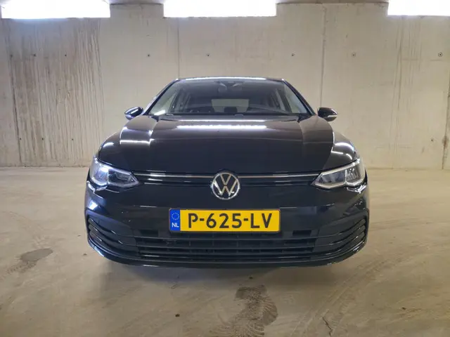 Volkswagen Golf 1.0 TSI Life Business 2021 Benzine 6