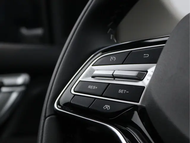 DFSK E5 PHEV 1.5 L2 2025 Hybride Benzine 43