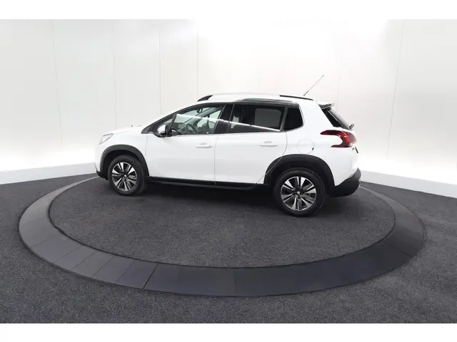 Peugeot 2008 PureTech 130 Allure 2019 Benzine 66
