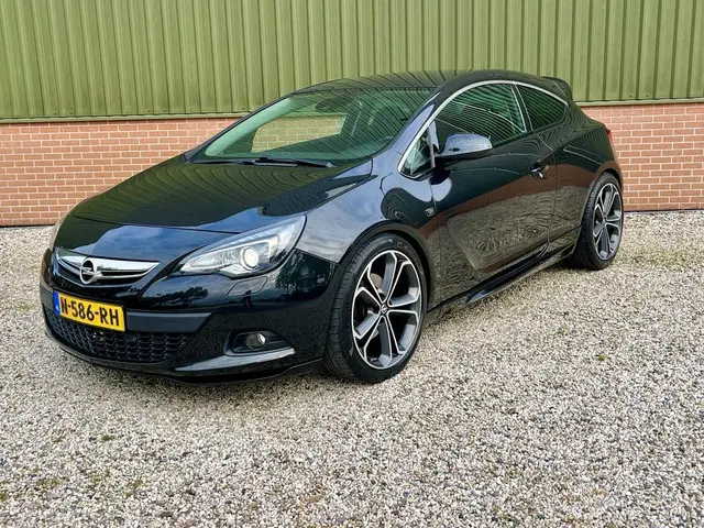 Opel Astra GTC 1.6 Turbo Sport - OPC Pakket 2012 Benzine 28