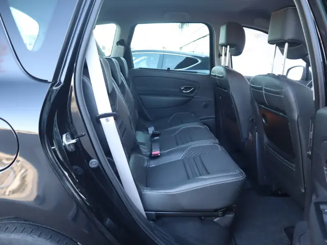 Renault Scénic 1.2 TCe 130 PK Bose 2014 Benzine 8