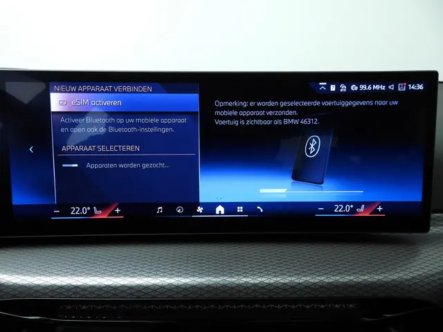 BMW 3 Serie Sedan 318i 2025 Benzine 32