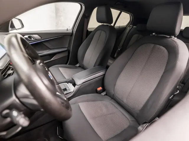 BMW 1 Serie 118i M Sport 2022 Benzine 13