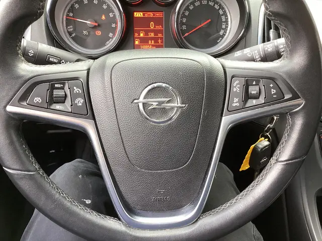 Opel Astra 1.4 Turbo Blitz 2015 Benzine 14