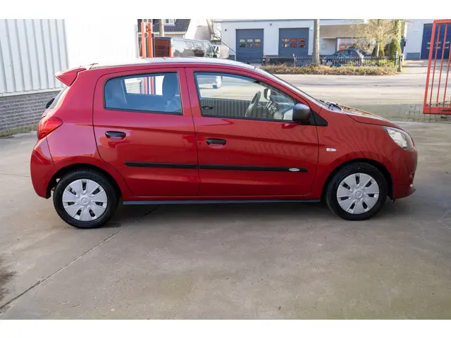 Mitsubishi Space Star 1.0 Inform 2013 Benzine 13