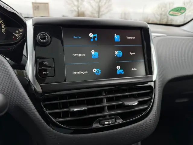 Peugeot 208 1.2 PureTech Access 2017 Benzine 17