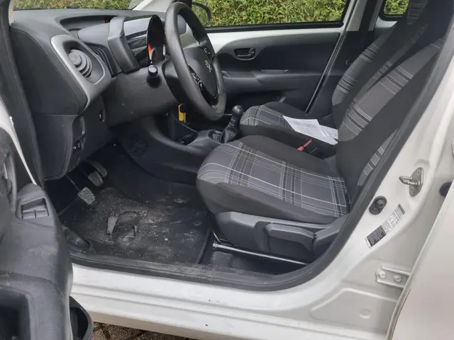 Peugeot 108 1.0 e-VTi Blue Lion 2017 Benzine 11