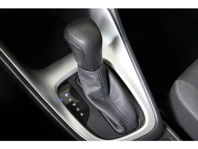 Toyota Yaris 1.5 Hybrid Active, 2022 Hybride Benzine 14