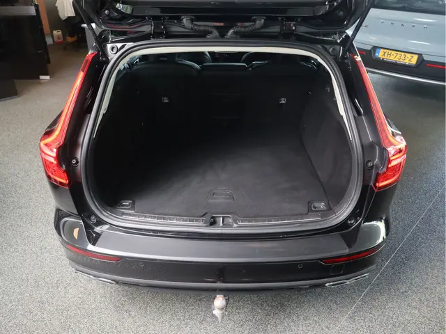 Volvo V60 2.0 B3 Momentum 2022 Benzine 12