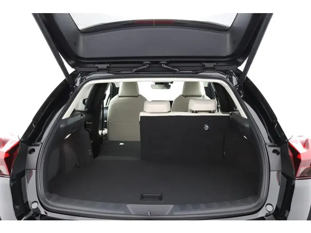 Lexus UX 300h Luxury Line 2024 Hybride Benzine 22
