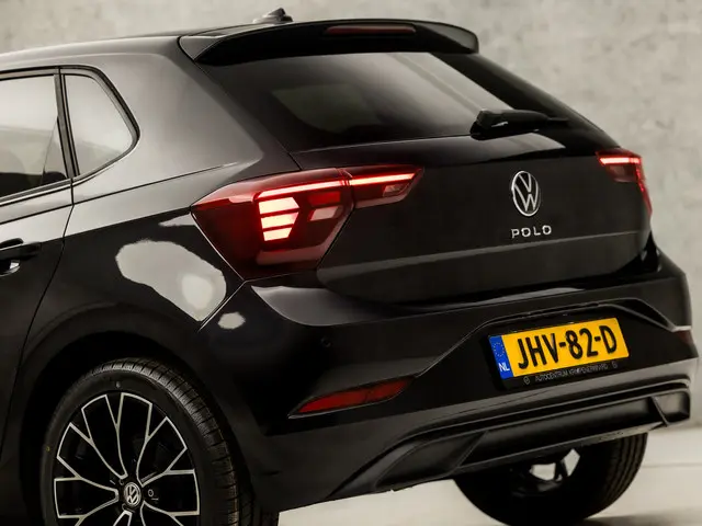 Volkswagen Polo 1.0 TSI Sportline 2023 Benzine 14