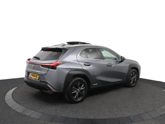 Lexus UX 2