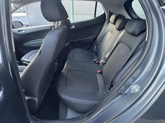 Hyundai i10 1.2i Carplay / Navi / Facelift 2018 Benzine 7