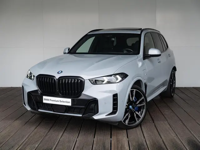 BMW X5 xDrive50e 2023 Hybride Benzine 51