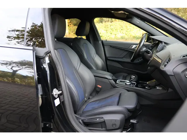 BMW 2 Serie Gran Coupé 218i Gran Coupe 2023 Benzine 15