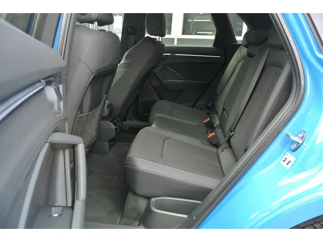 Audi Q3 35 TFSI S Line 2018 Benzine 23