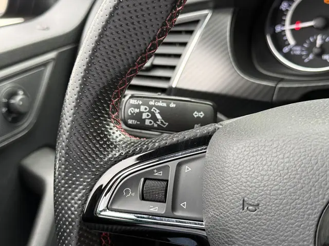 Škoda Fabia 1.0 TSI Monte Carlo 2020 Benzine 37