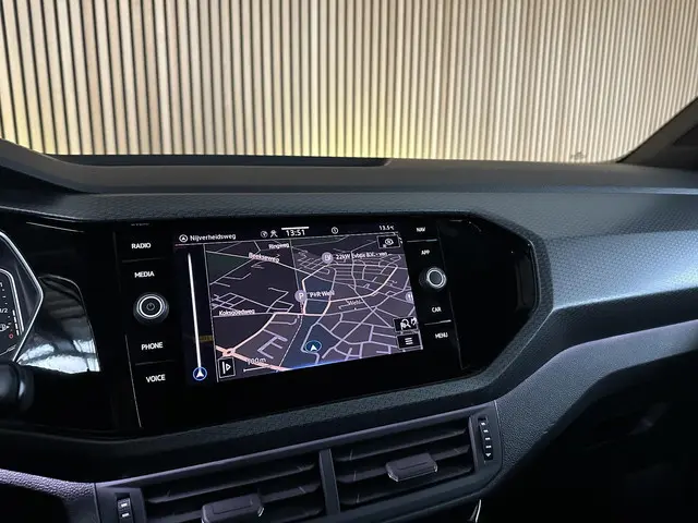 Volkswagen T-Cross 1.0 TSI R-Line 2022 Benzine 14