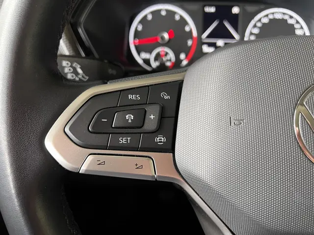 Volkswagen T-Cross 1.0 TSI Life 2021 Benzine 10