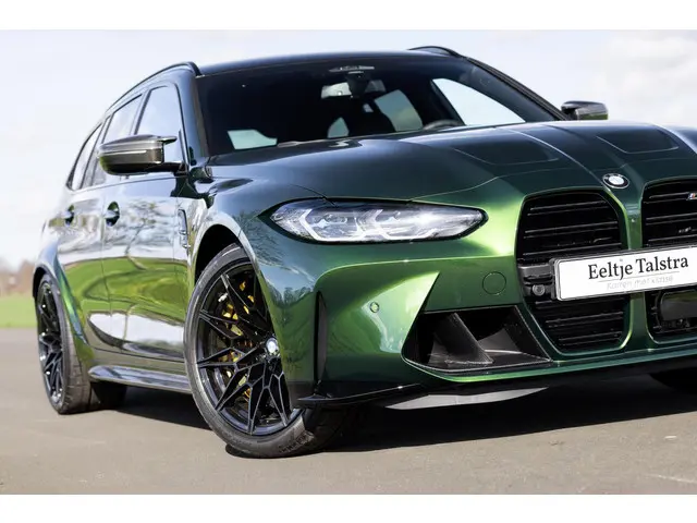 BMW M3 3-serie Touring xDrive Competition 2024 Benzine 31
