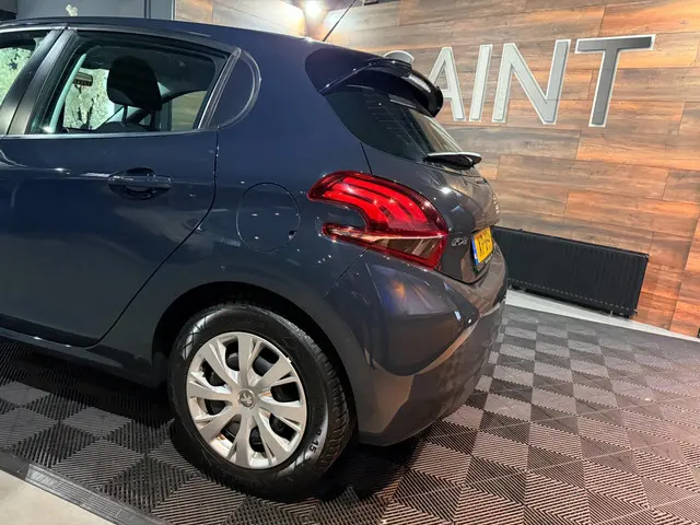 Peugeot 208 | 1.2 PureTech | Active 2019 Benzine 32