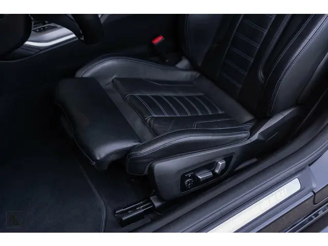 BMW 4 Serie Coupé 420d High Executive 2022 Diesel 31