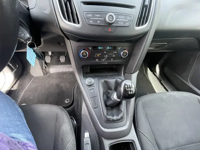 Ford Focus Wagon 1.5 TDCI Trend Edition 2015 Diesel 14