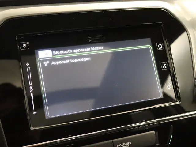 Suzuki Vitara 1.6 High Executive 2015 Benzine 40