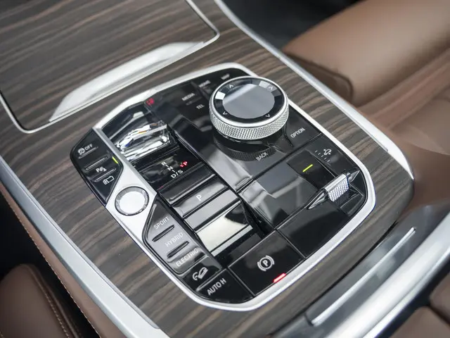 BMW X5 xDrive50e 2025 Hybride Benzine 29