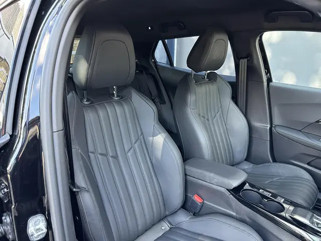 Peugeot e-2008 EV GT 2022 Elektrisch 40
