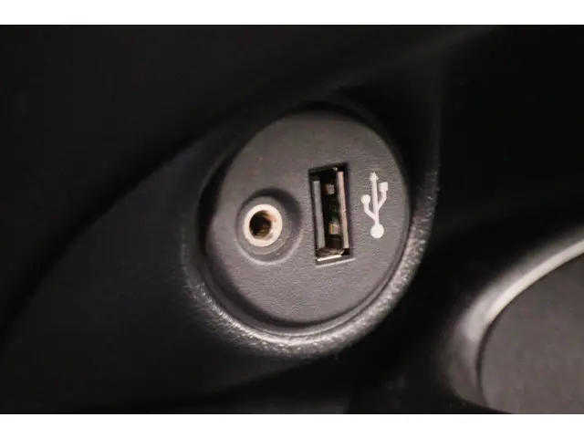 Nissan Juke 1.2 DIG-T S/S Connect Edition 2015 Benzine 42