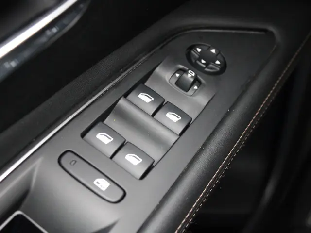 Peugeot 3008 1.2 PT GT-Line 2019 Benzine 35