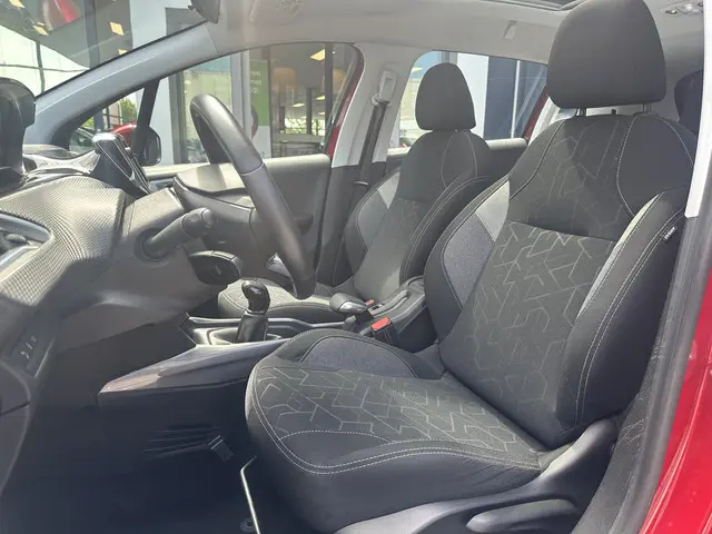 Peugeot 2008 1.2 110pk Blue Lion 2017 Benzine 10